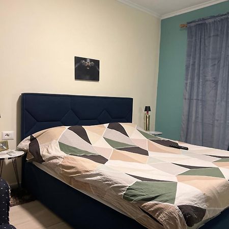 Central Cozy Apartment Old Train Station Тирана Екстериор снимка