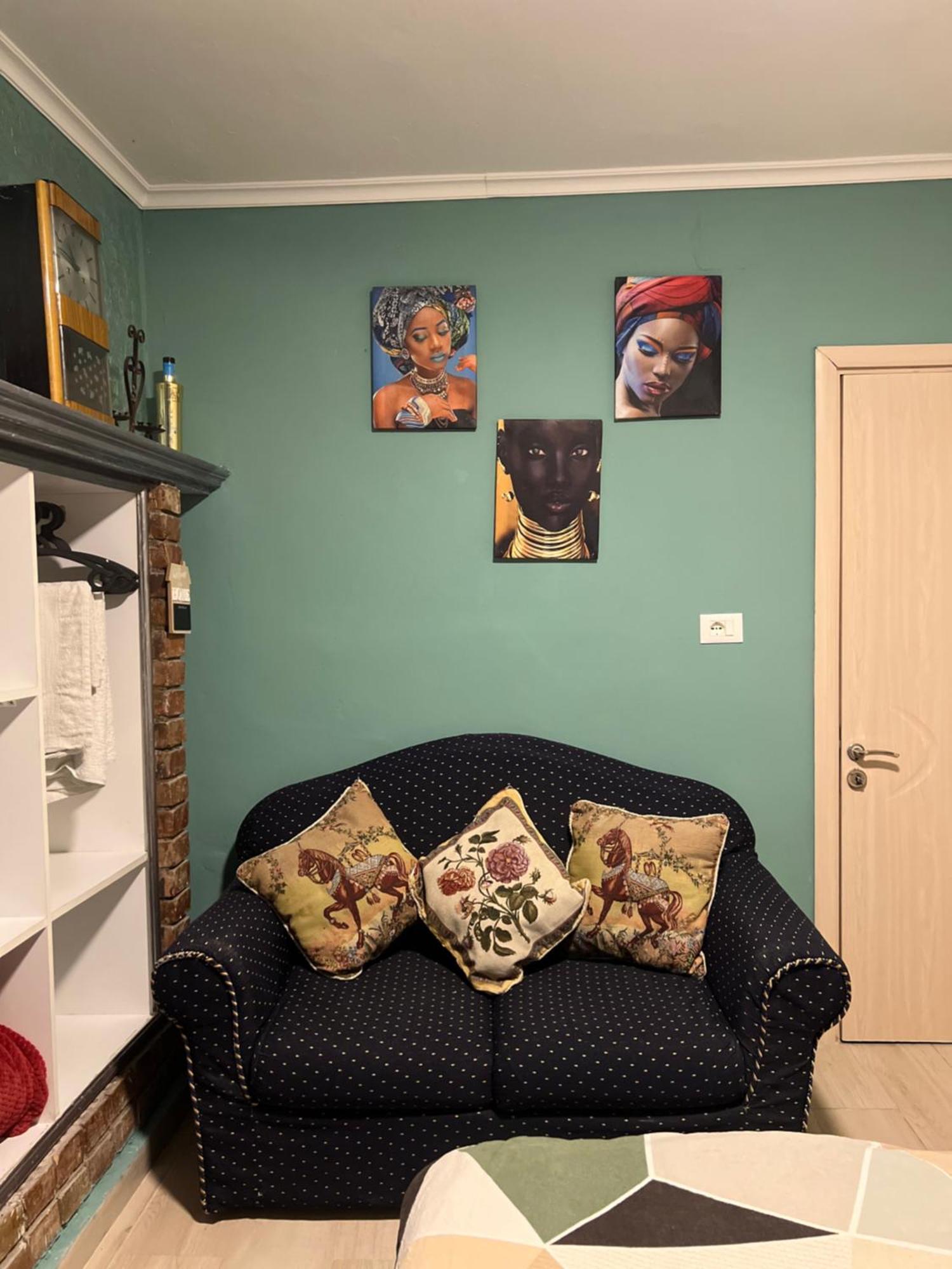 Central Cozy Apartment Old Train Station Тирана Екстериор снимка